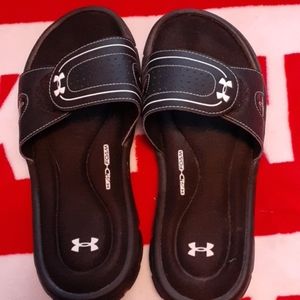 Under armour slides